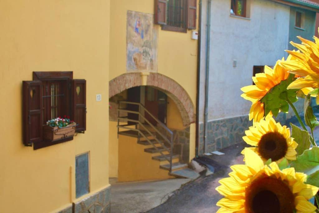 Borghetto Storico - Fronte Castello Leilighet Villar Dora Eksteriør bilde